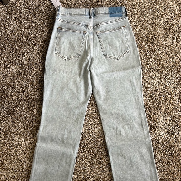 NEW Size 27 Abercrombie Cropped Holey Jeans - Picture 5 of 5